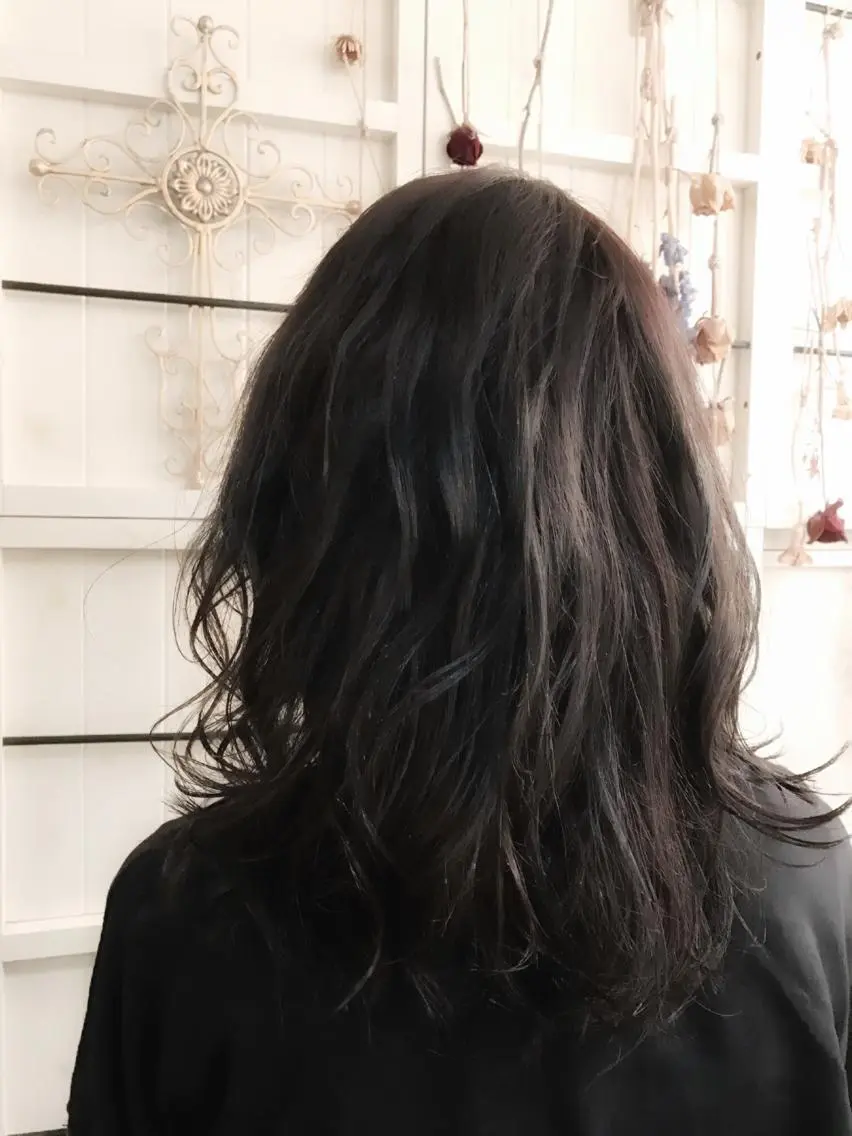 ミディアム カラー アッシュ ブルーカラー vato バトのヘアスタイル