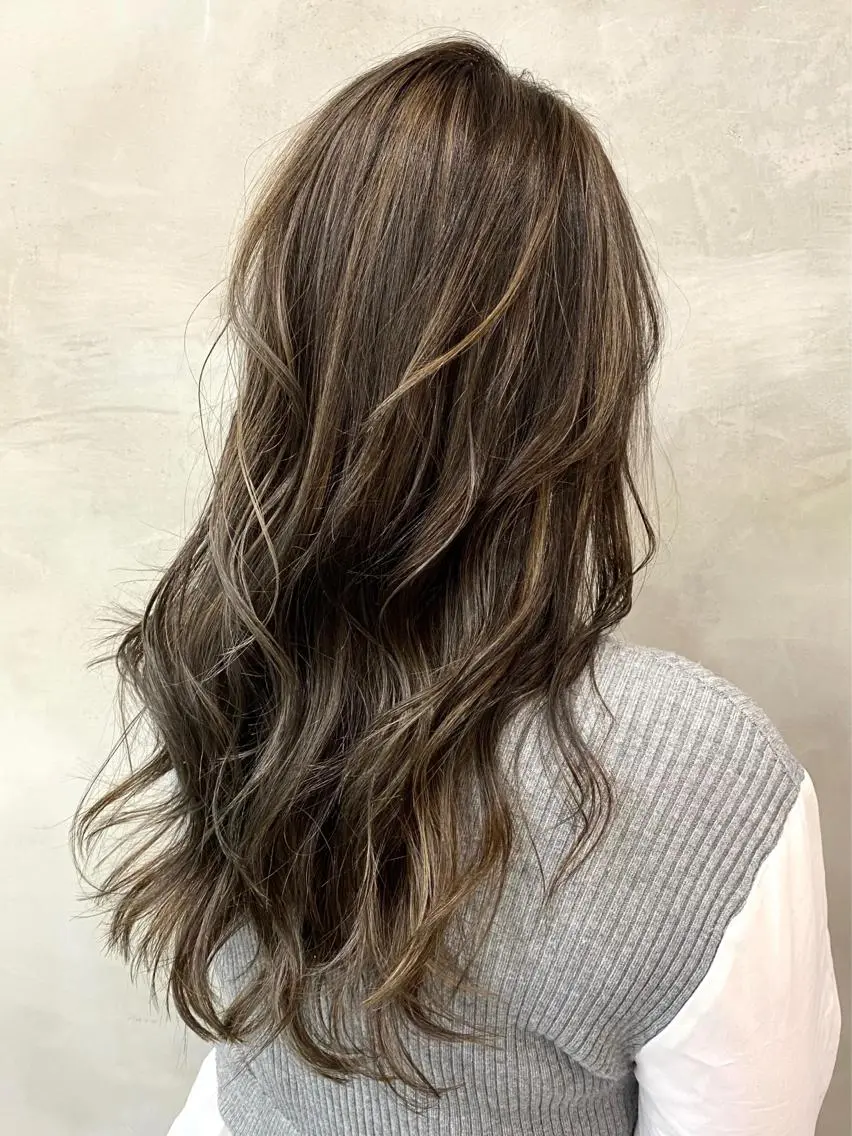 ロング カラー カット ヘアカラー トリートメント 🫧透明感カラー🫧 OIKAWAのヘアスタイル