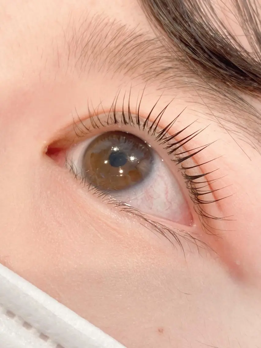 マツエク・マツパ パリジェンヌラッシュリフト EYE CHARMANTのマツエク・マツパデザイン