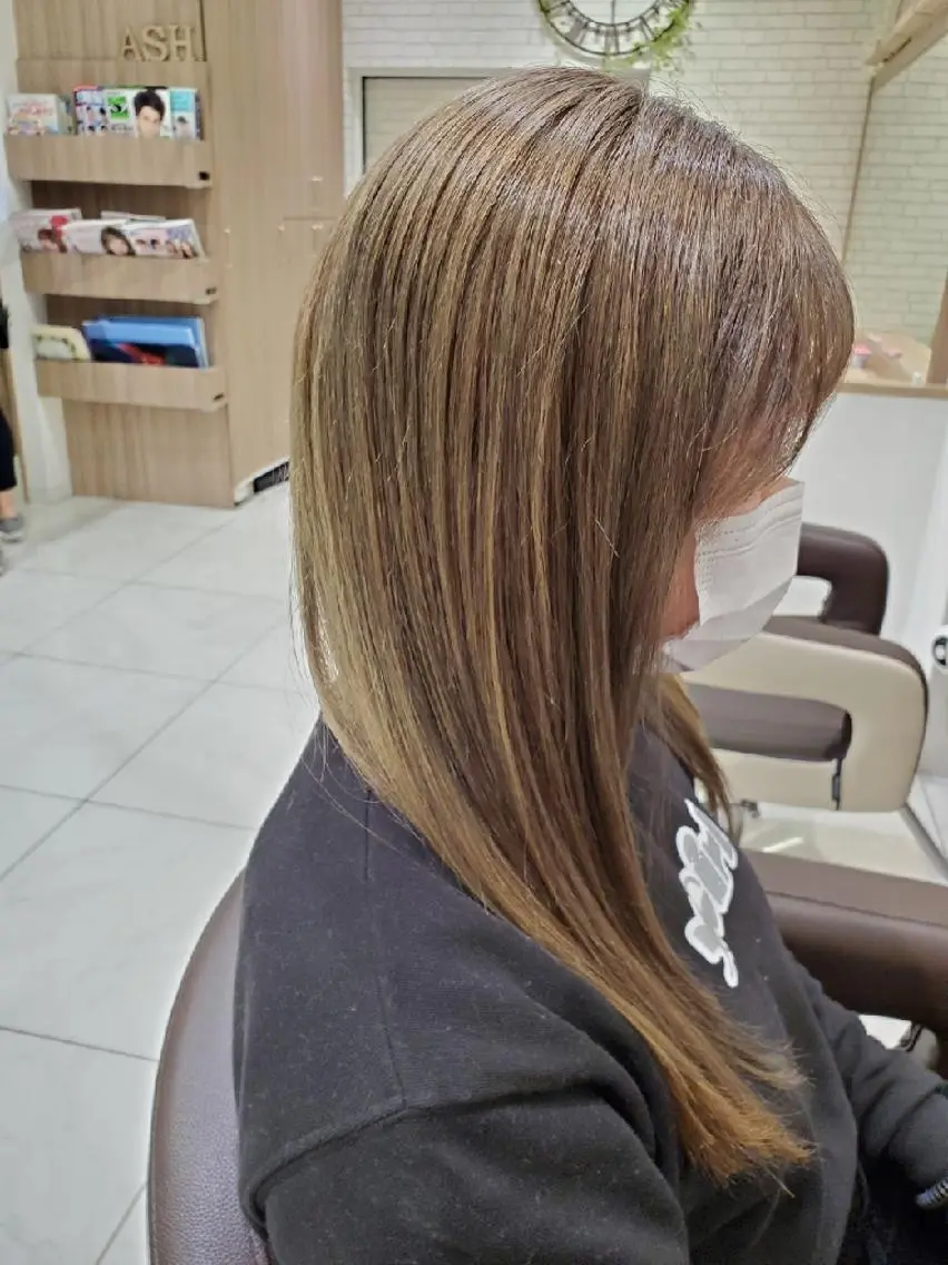 カラー ロング ベージュカラー ブリーチ ミルクティーベージュ カラー特化🔥中村 和貴<Ash津田沼>のヘアスタイル