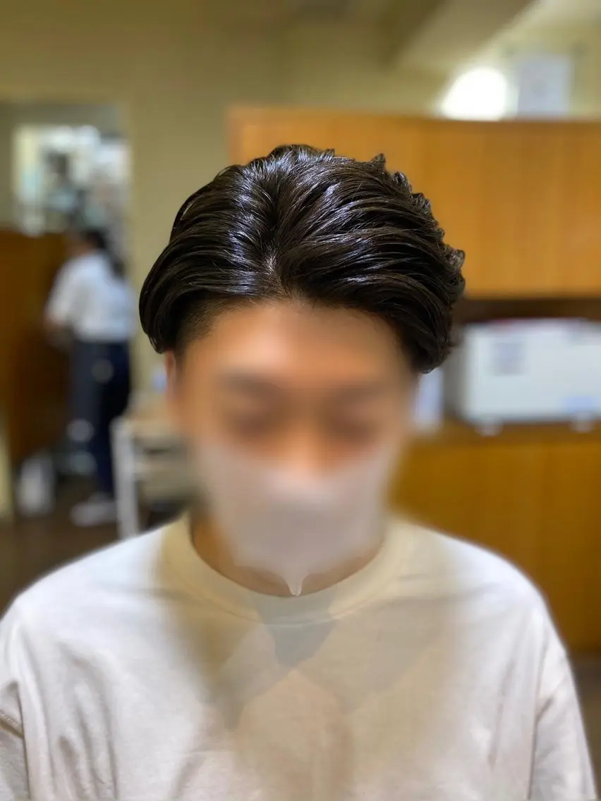 ショート パーマ メンズ 七三 ツーブロック カット パーマ メンズカット kimotoのヘアスタイル