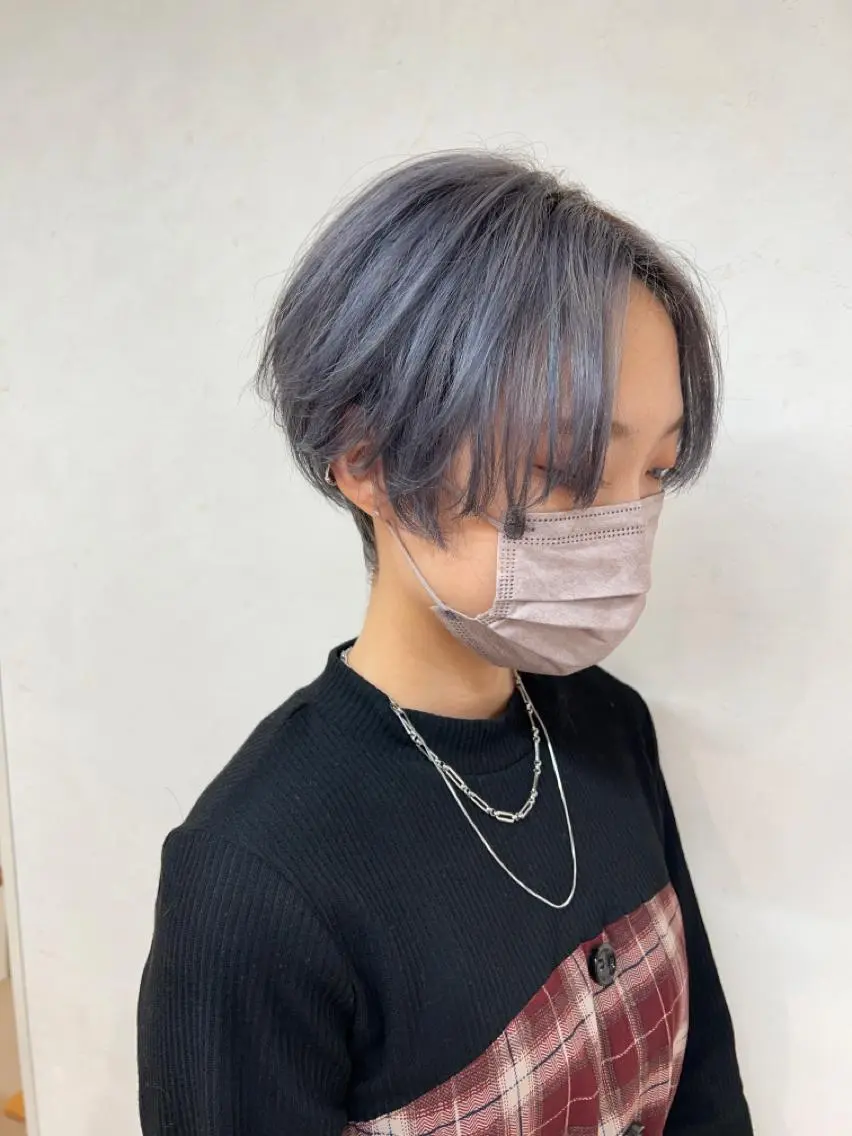 ショート カラー ブリーチ シルバー 透明感カラー/ レイヤー /ソラのヘアスタイル
