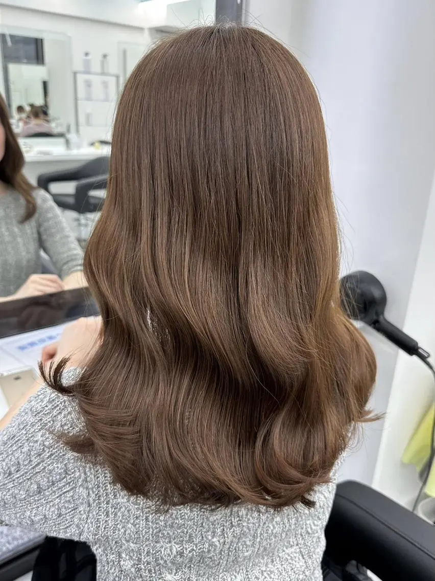 カラー 札幌/カラーモデル 🥣トレンドカラーのヘアスタイル