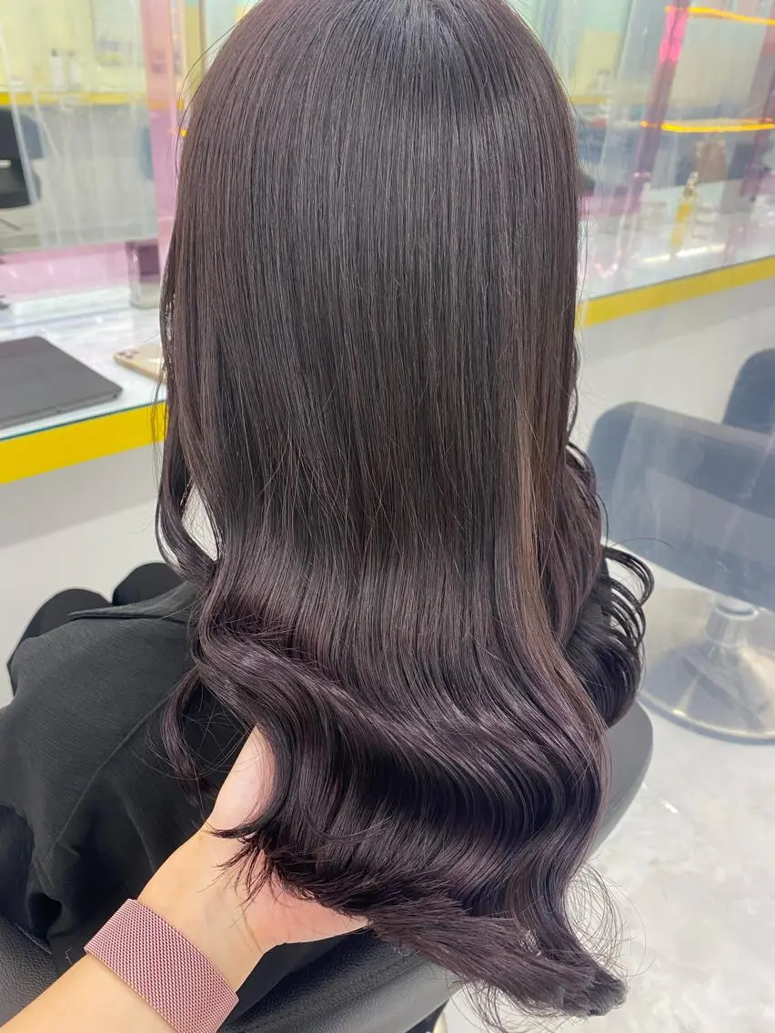 セミロング カラー パーマ ヘアアレンジ メンズ ネイル マツエク・マツパ ヘアカラー トリートメント ヘッドスパ ヘアセット 🐩推し活🐩 FUTABA🍒のヘアスタイル