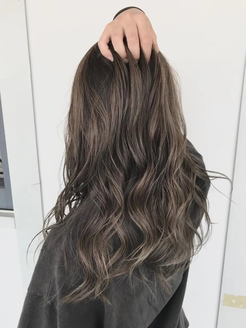 ロング 外国人風カラー タカツド ユウキのヘアスタイル