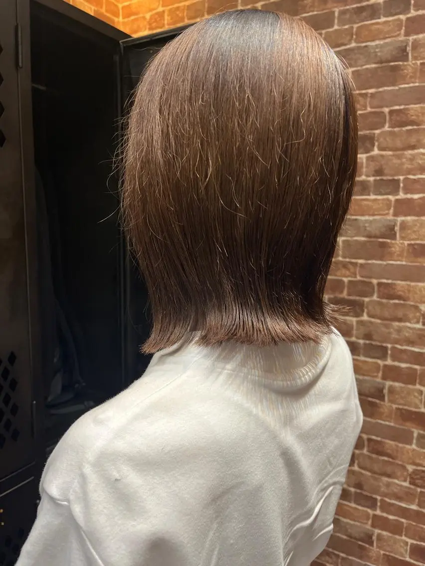 ミディアム カラー パーマ ヘアアレンジ メンズ キッズ ネイル マツエク・マツパ アイブロウ ミディアムパーマ メンズパーマ ブラウンカラー ケアカラー 透明感カラー 久木原 ゆりのヘアスタイル