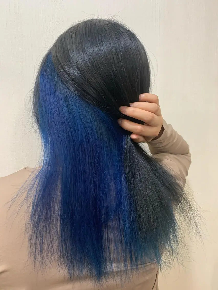 ミディアム カラー ヘアアレンジ ブルーカラー きむえり/髪質改善 /うねり広がり改善のヘアスタイル