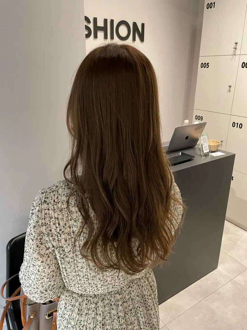 ロング カラー カット レイヤー×髪質改善 ×透明感/杉田 圭のヘアスタイル