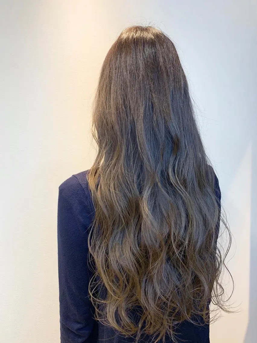 ロング カラー ヘアカラー トリートメント 秋田 亜由美のヘアスタイル
