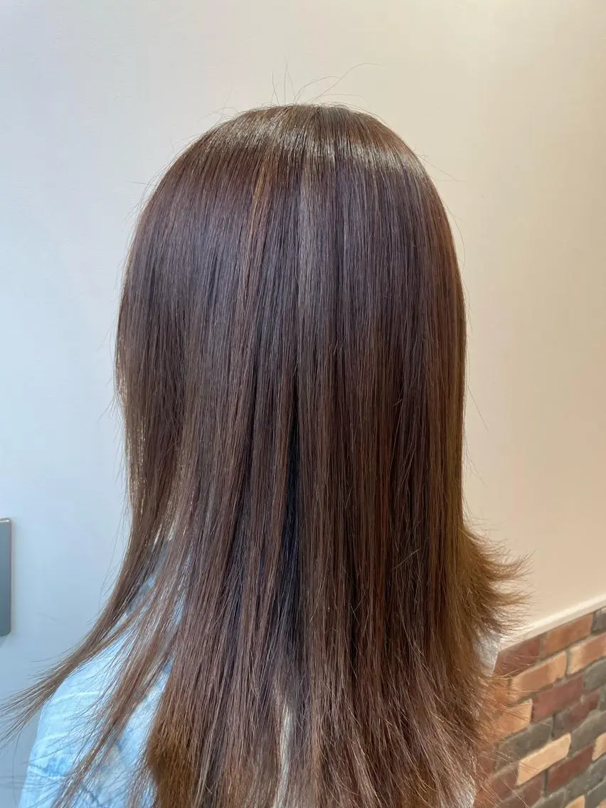 ロング カラー 透明感カラー 🩶🩵🩷AIRIのヘアスタイル