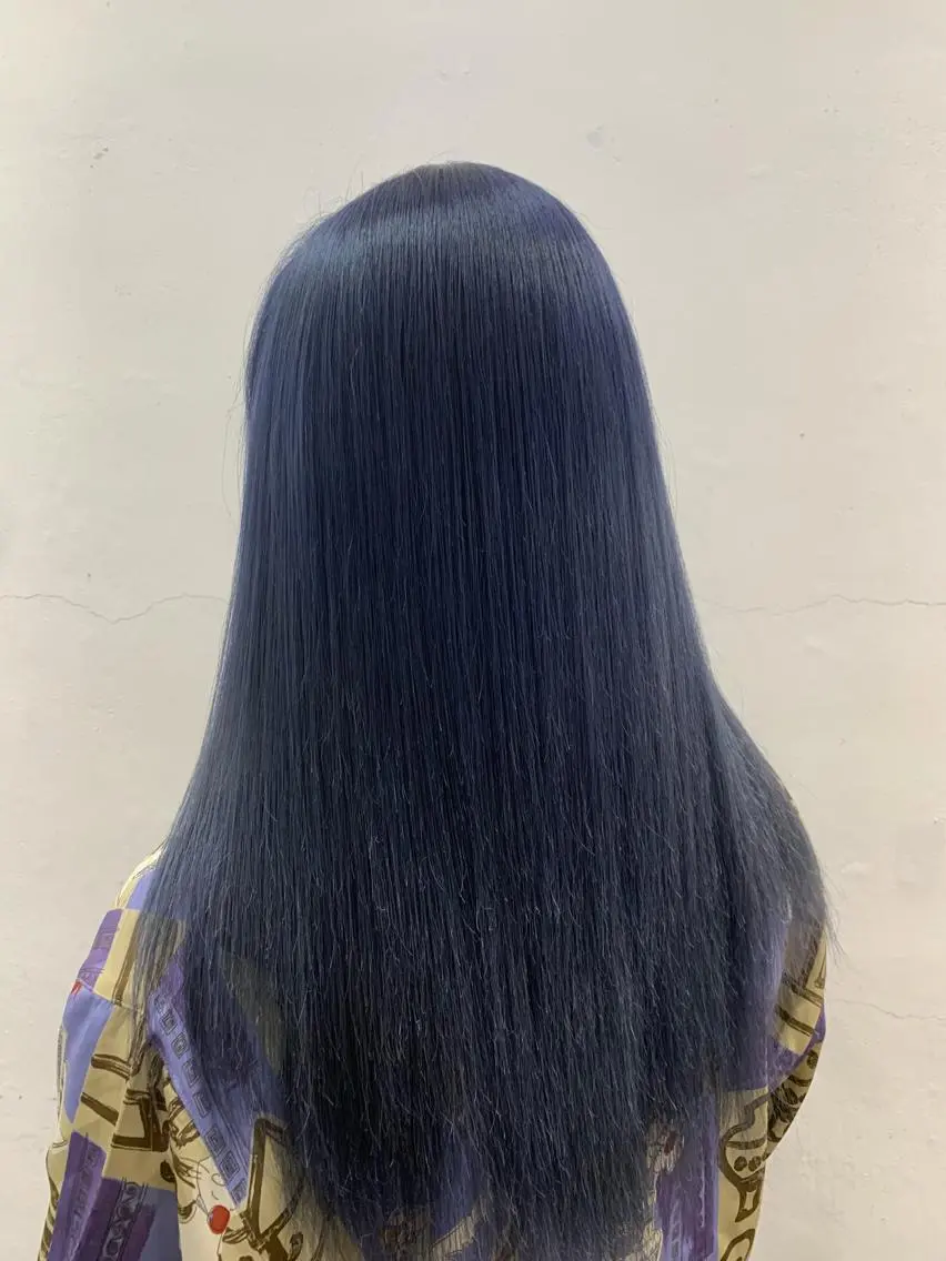 ロング カラー ヘアアレンジ ブリーチ ブルーカラー ケアブリーチ グラデーションカラー ヘアカラー トリートメント THE./ブリーチ 透感カラー/髪質改善のヘアスタイル