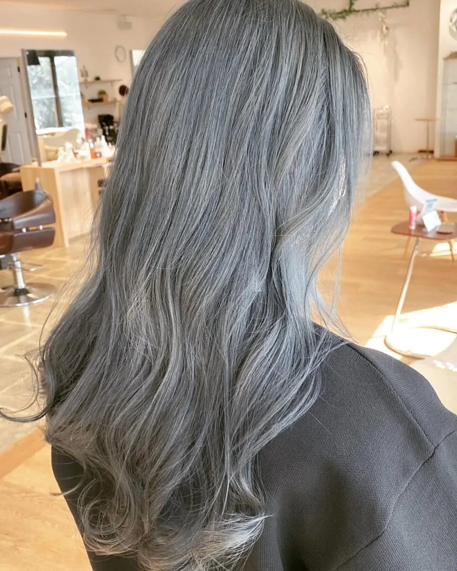 セミロング カラー ブリーチ 工藤 惇のヘアスタイル
