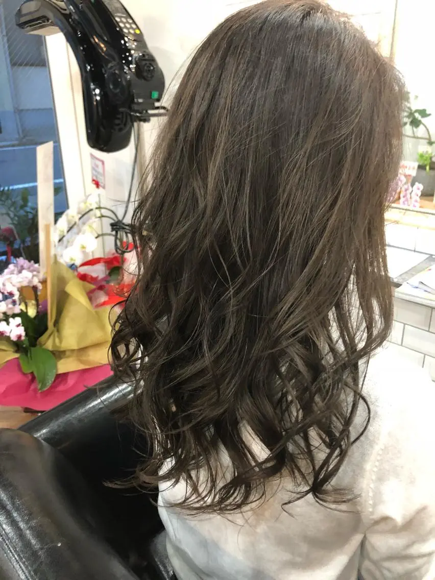 ロング 橋本 敬介のヘアスタイル