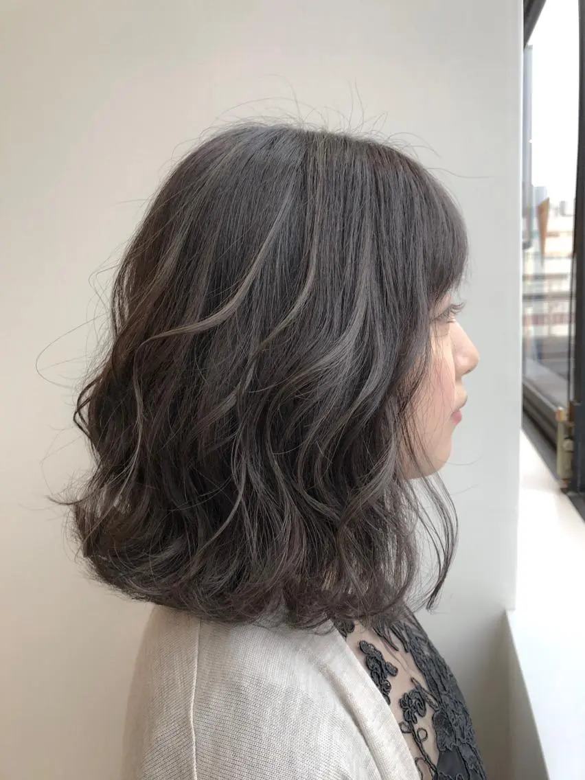 ミディアム カラー ハイライトカラー ハイライト 【透明感、艶髪】西村 有司のヘアスタイル