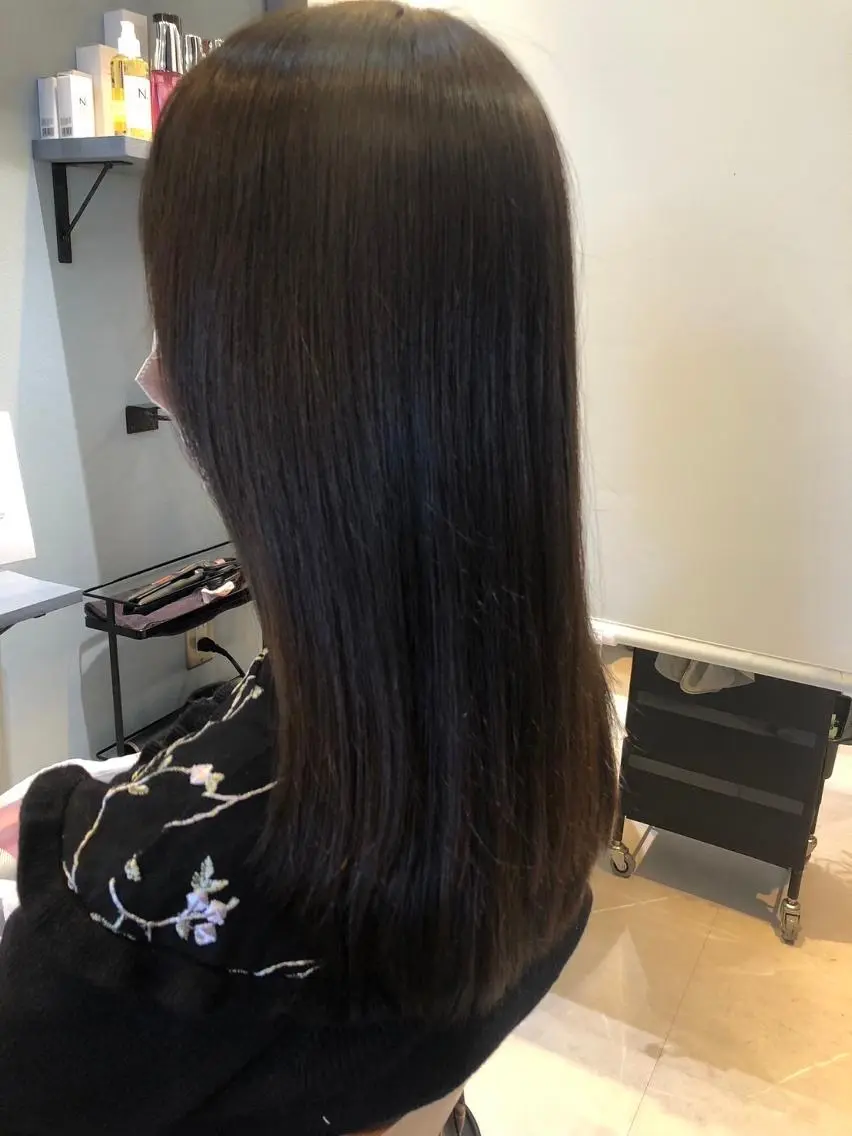 ロング 髪質改善 縮毛矯正 酸性ストレート カット ヘアカラー 銀座・有楽町 うえむーのヘアスタイル