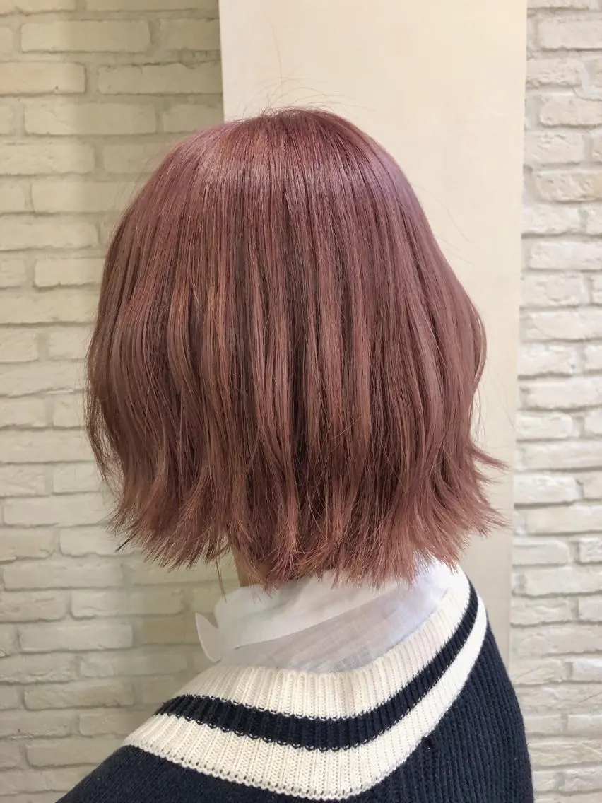 ショート カラー ブリーチ ピンクカラー 大平 美沙のヘアスタイル