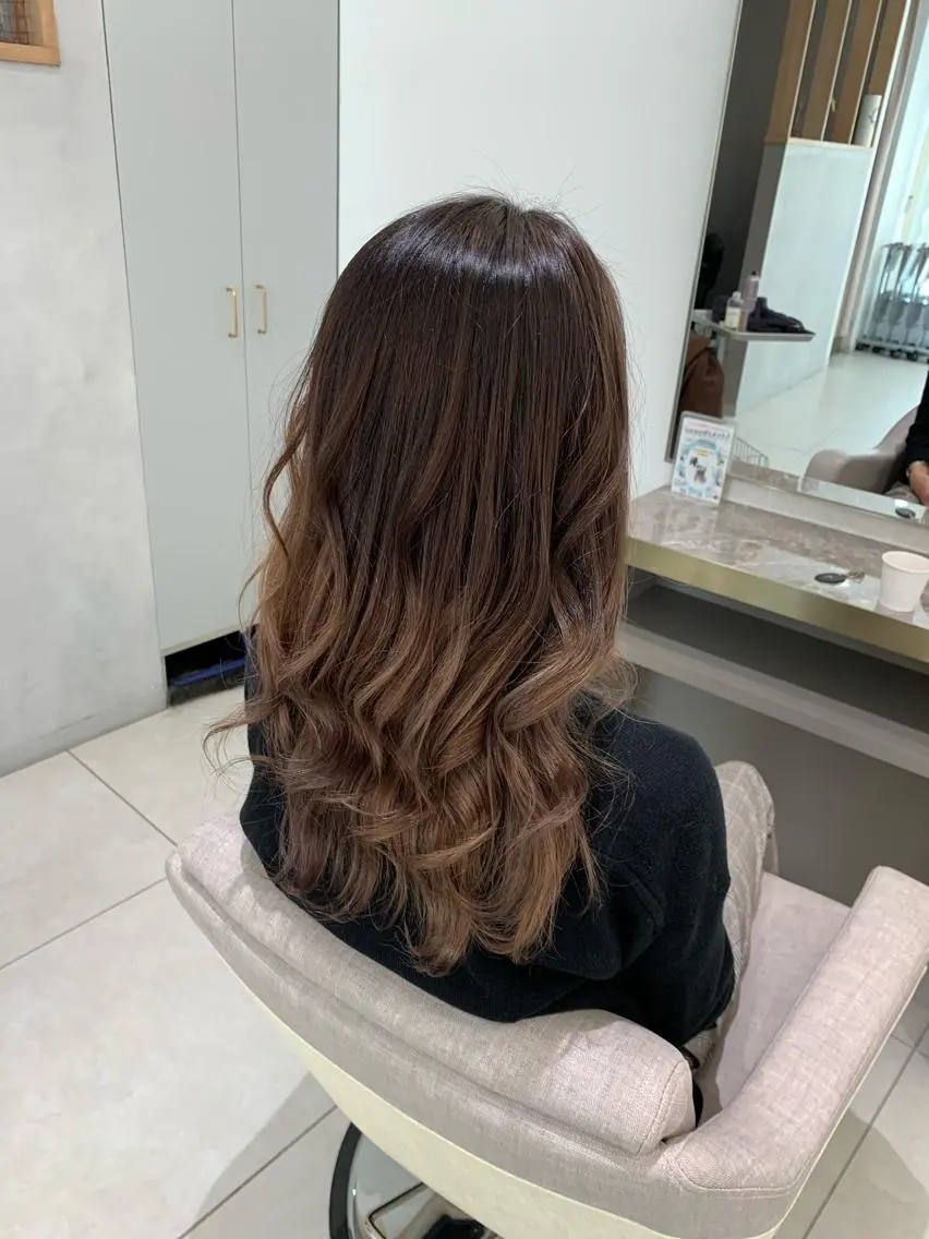 ロング カラー グラデーションカラー stylist N0Nのヘアスタイル