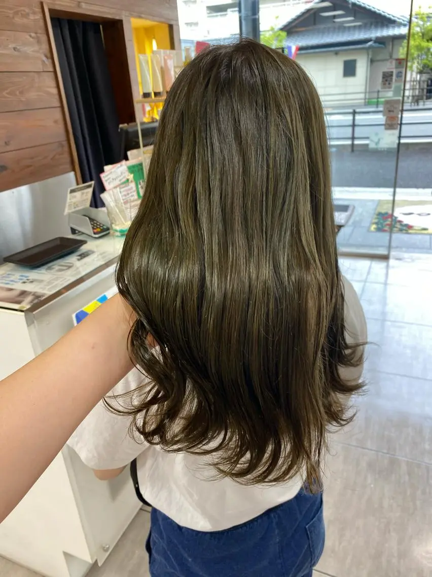 ミディアム カラー ヘアアレンジ 川上 麻梨阿のヘアスタイル