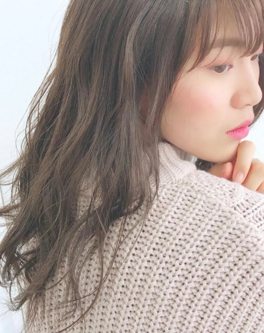 ロング カラー 日高 香織のヘアスタイル