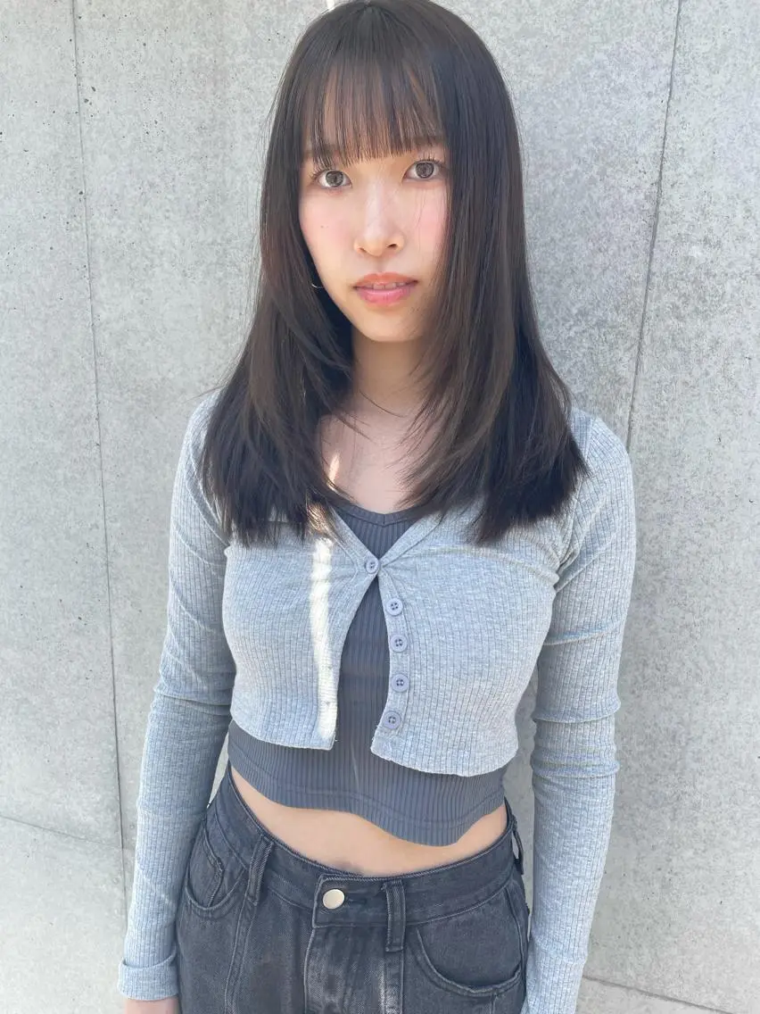 ミディアム カラー 顔まわりレイヤー レイヤーカット カット ヘアカラー トリートメント センスをお届けします 大谷将生infpのヘアスタイル