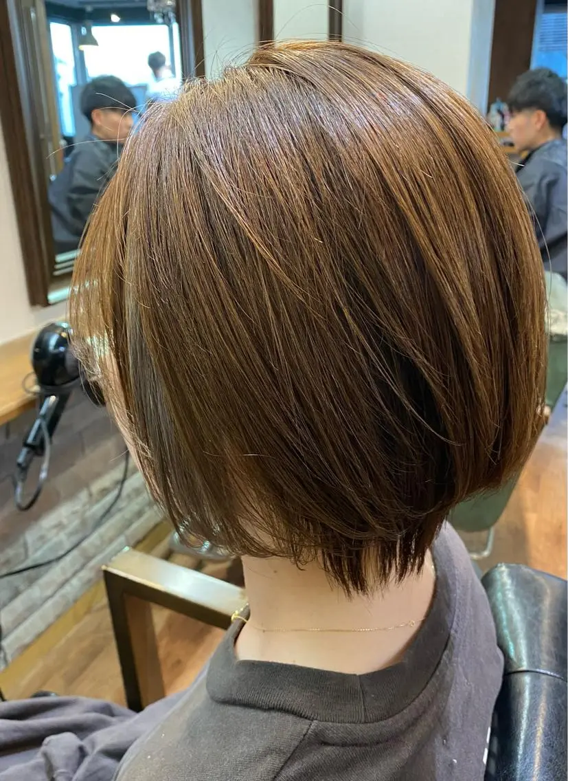 ショート カラー 【Lei】橋本孝太 レイヤー・美髪矯正のヘアスタイル