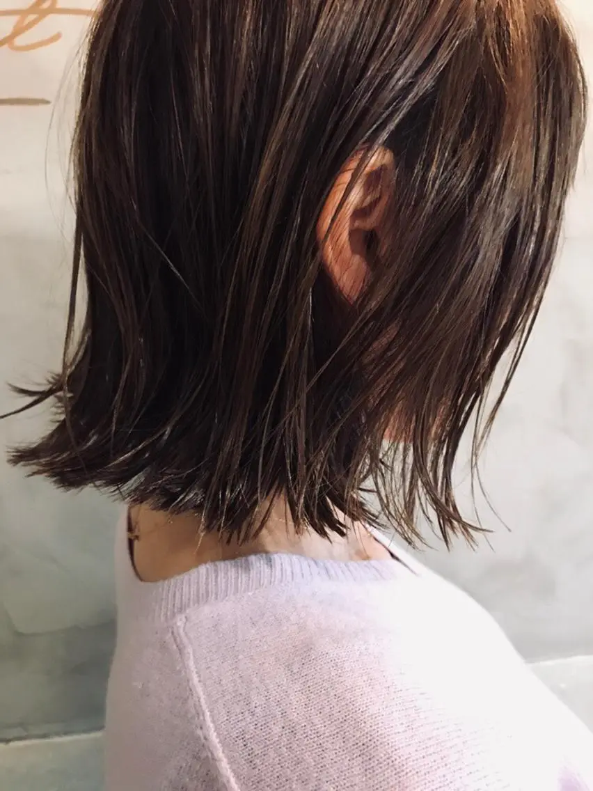 ミディアム 外ハネヘア カット ヘアカラー トリートメント ayane⭐️ボブ・ ショート・パーマのヘアスタイル