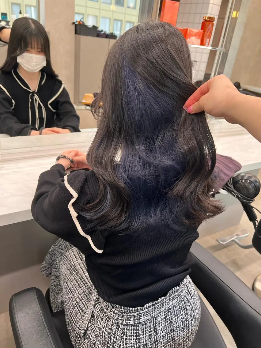 セミロング カラー ヘアアレンジ 🩵 JURI🩵のヘアスタイル