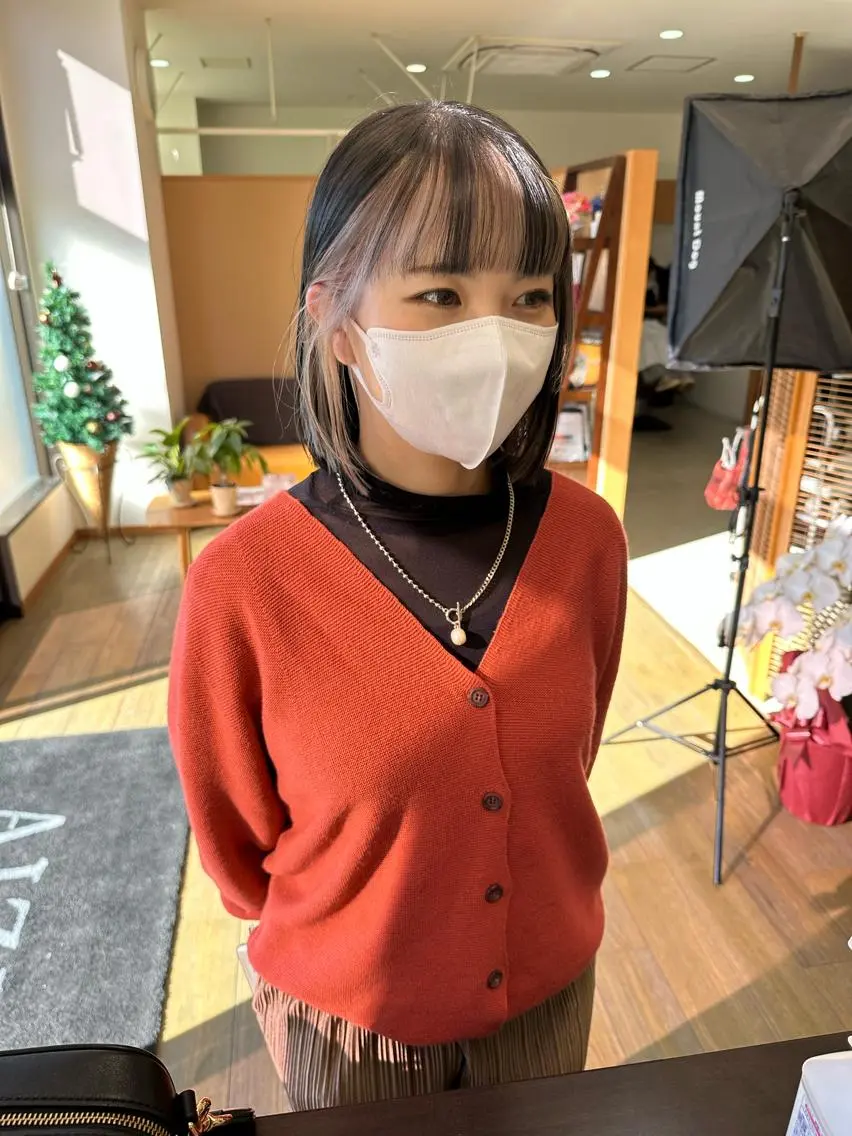 ショート カラー ミストバング ベージュカラー  フェイスフレーミング ピンクカラー ピンクベージュ カット ヘアカラー トリートメント ブリーチカラー🫧 森　凪沙のヘアスタイル