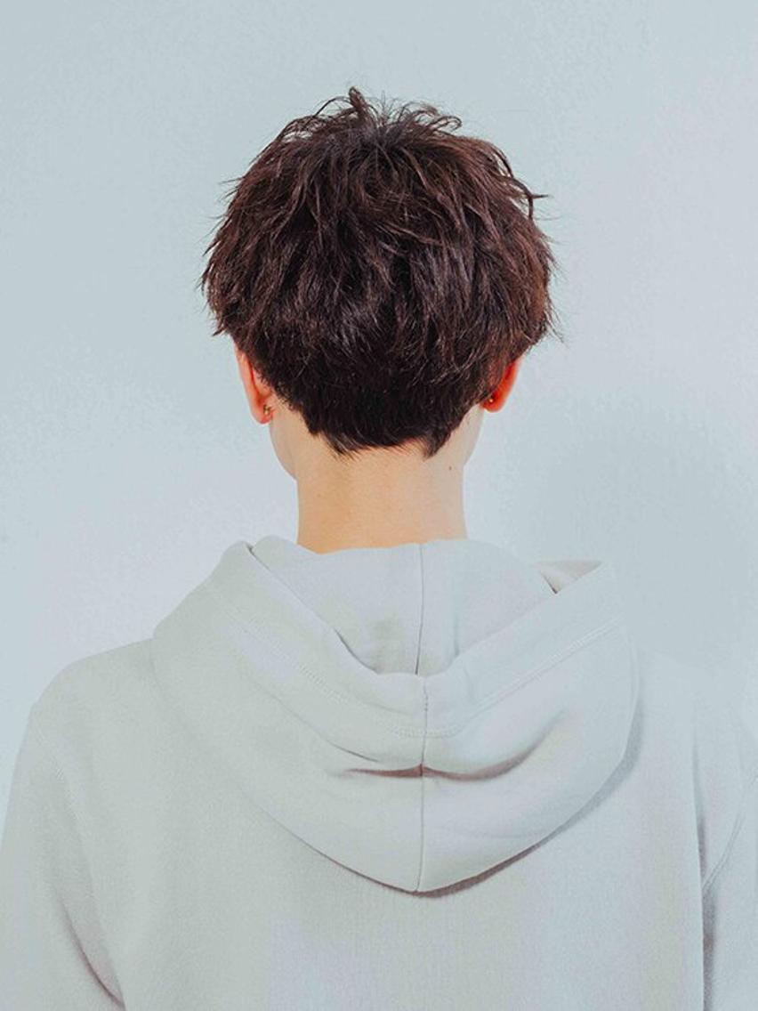 ショート メンズ アップバング コンマヘア フェードカット マッシュ スキンフェード トップスタイリスト ✨KIRIKA中野✨のヘアスタイル