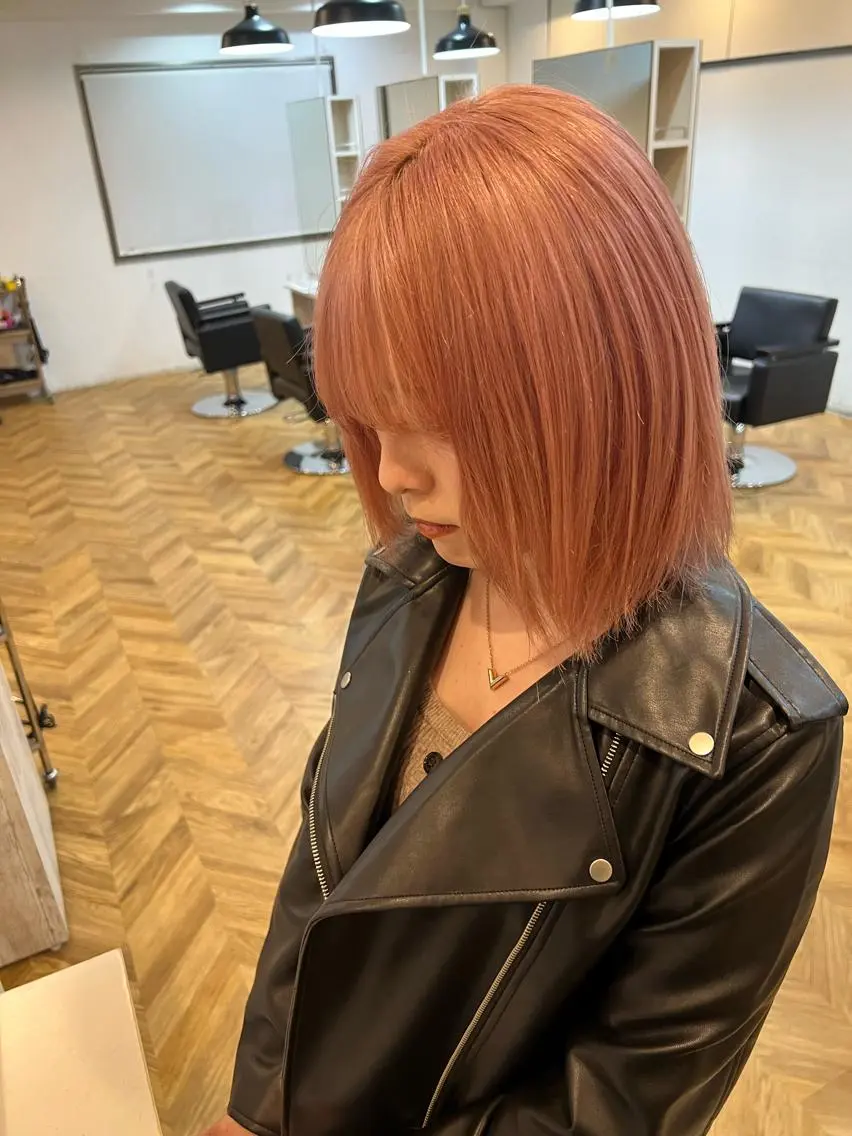 ショート カラー ピンクカラー カット ヘアカラー トリートメント ブリーチ特化 梅田本多翔のヘアスタイル