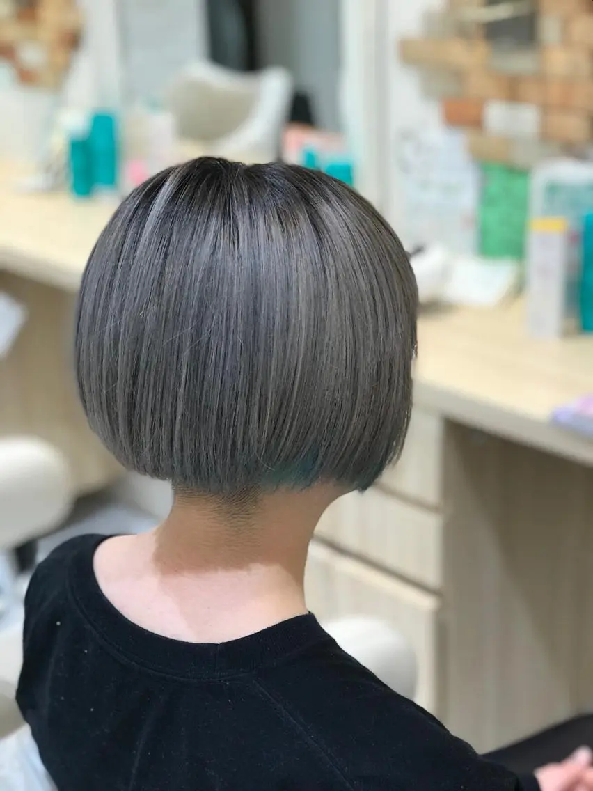 ショート カラー ブリーチ Uno. 本気で ヘアに悩む方へ✨のヘアスタイル