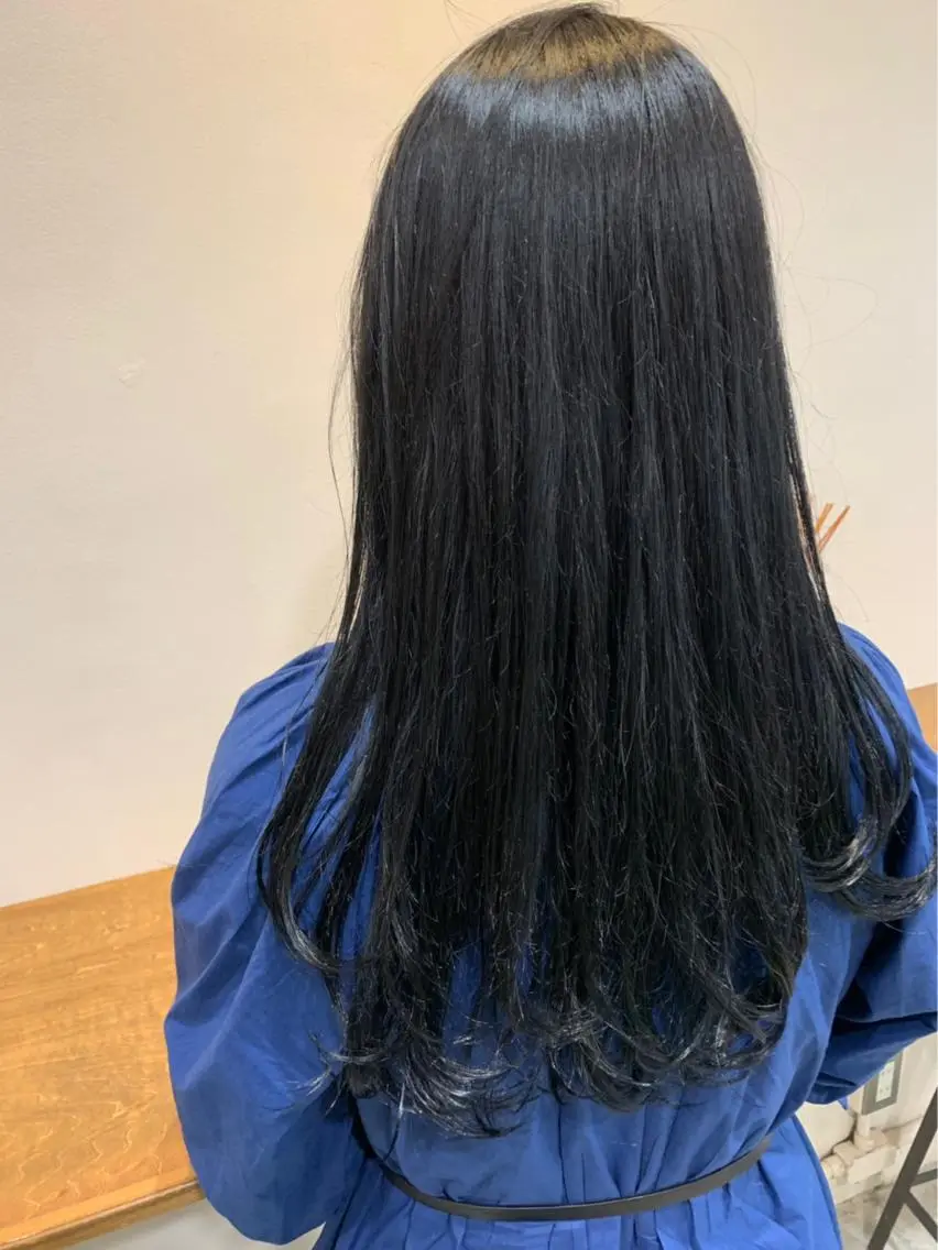 ロング カラー グレージュ ネイビーカラー ヘアカラー トリートメント 山崎 澪 レイヤーカット/大宮のヘアスタイル
