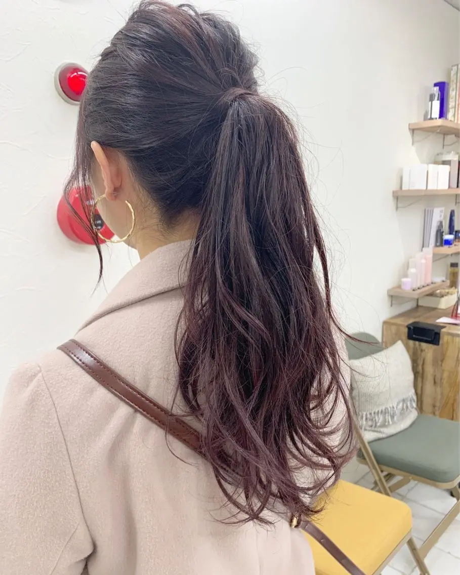 ロング カラー ヘアアレンジ ポニーテール グラデーションカラー ピンクカラー 眉毛ワックス konomiの眉毛・アイブロウイメージ