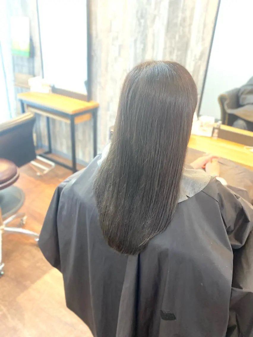 ロング カラー イルミナカラー Luzir⭐︎ GEN⭐︎のヘアスタイル