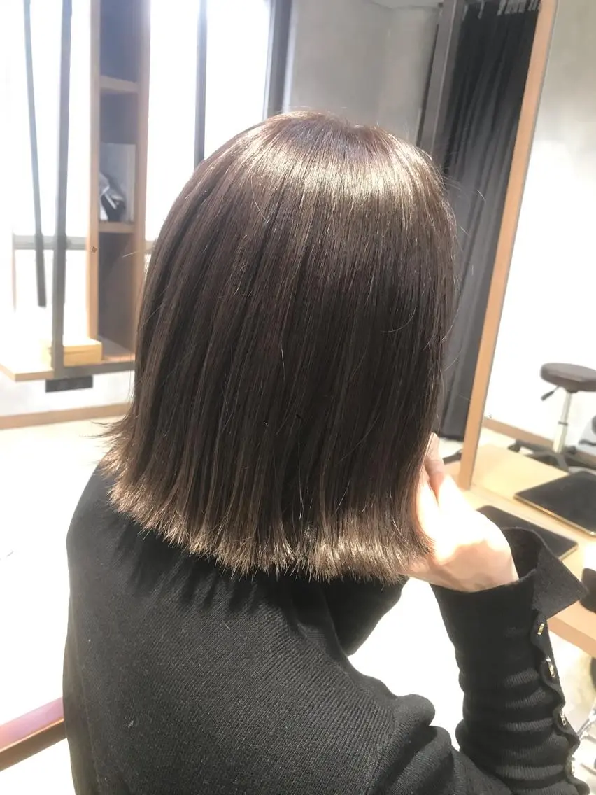 ショート 切りっぱなしボブ ボブ ブリーチカラー☆ 再生トリートメントのヘアスタイル