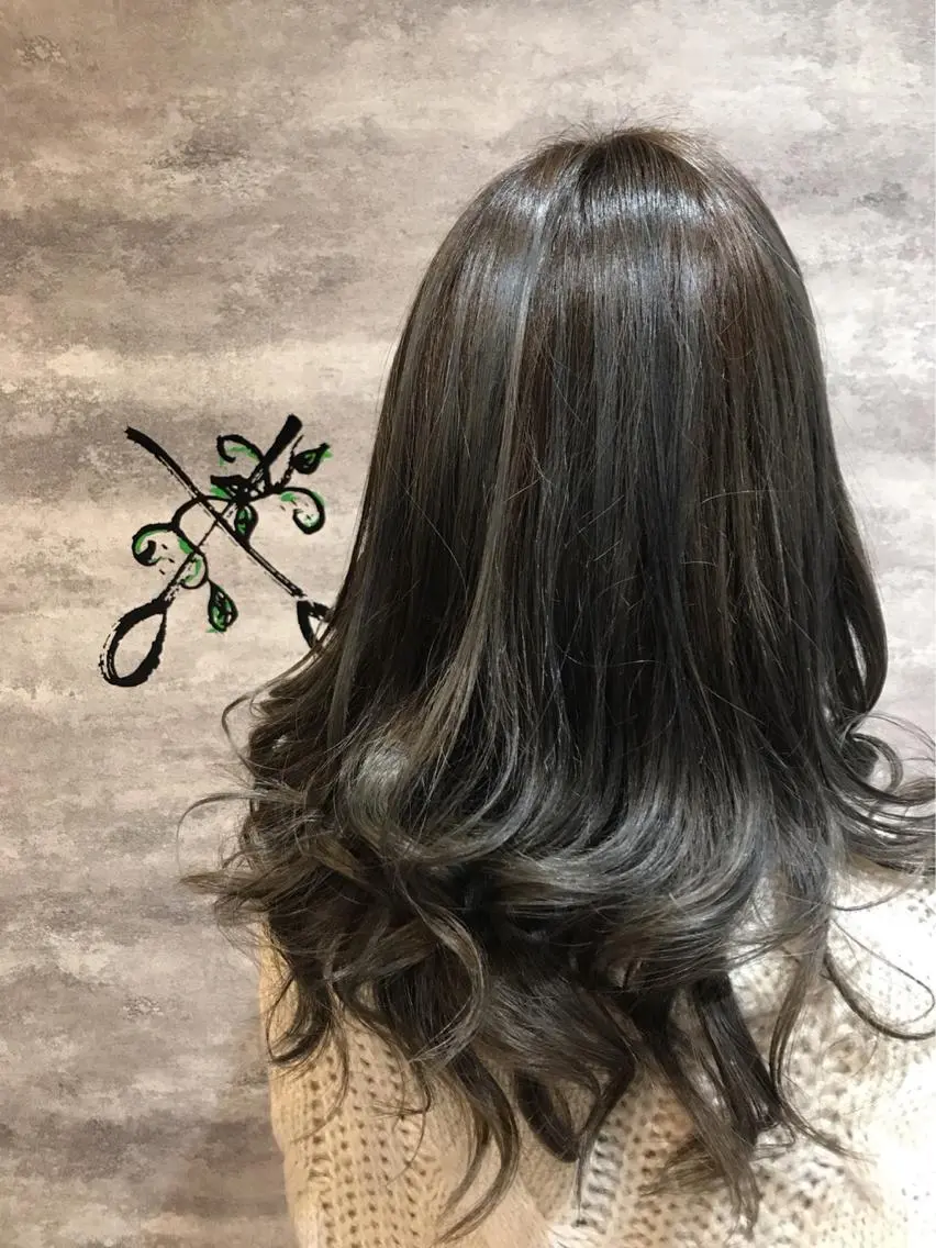 ロング カラー グラデーションカラー Blanco Color&Careのヘアスタイル