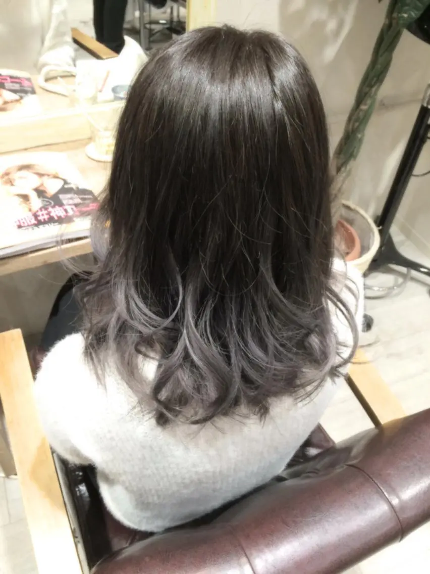 ミディアム カラー アッシュ グラデーションカラー シルバー シルバーアッシュ バレイヤージュ/ 髪質改善/渡邉悟🌱のヘアスタイル