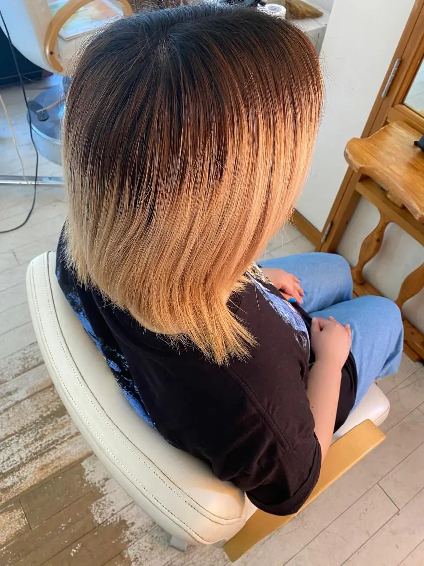ミディアム カラー CRADLE Takeuchiのヘアスタイル