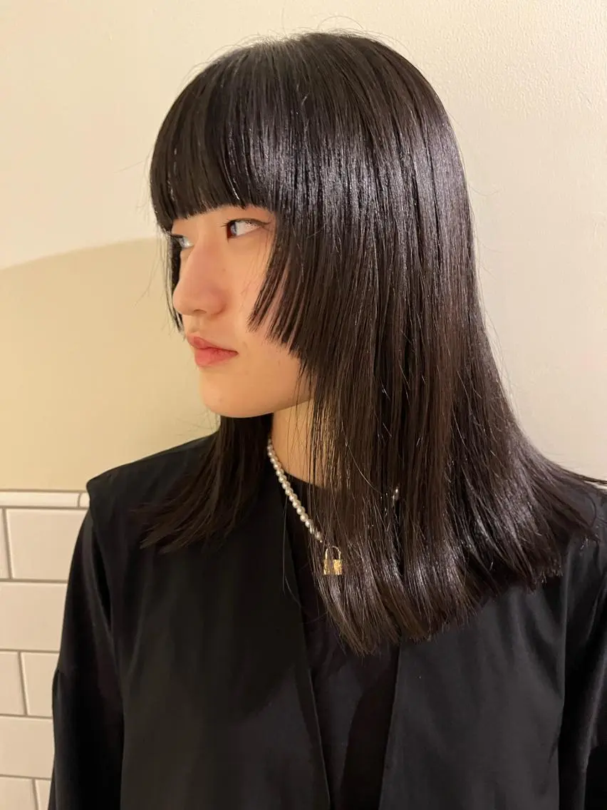 ミディアム カラー 🦮shiori アイドルオタク🦮のヘアスタイル