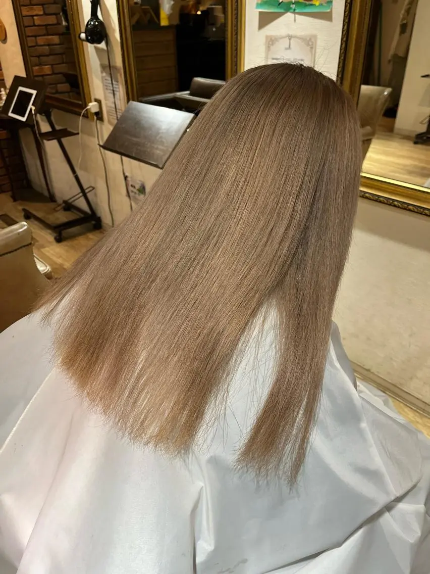 ロング カラー ベージュカラー ブリーチ ブリーチなしカラー ロング 縮毛矯正 ヘアカラー 中園康 /カラー/ブリーチのヘアスタイル