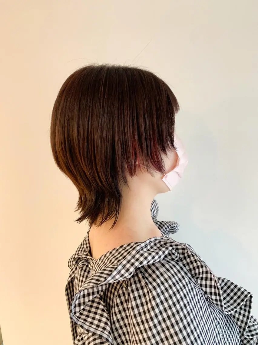 ショート カラー イヤリングカラー ピンクカラー レッドカラー レイヤーカット ウルフカット カット ヘアカラー トリートメント えんどう みほのヘアスタイル