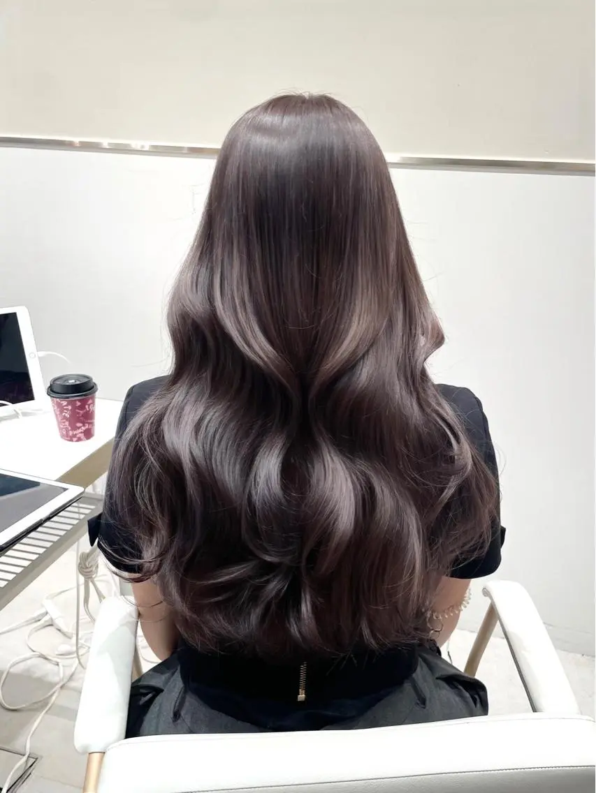 ロング カラー ヘアアレンジ 🤎小顔レイヤー /ベージュ🤎友香のヘアスタイル