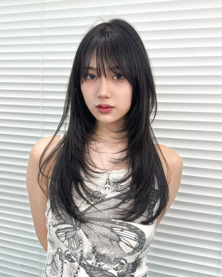ロング カラー *トレンド韓国スタイ ル🇰🇷モデル募集のヘアスタイル