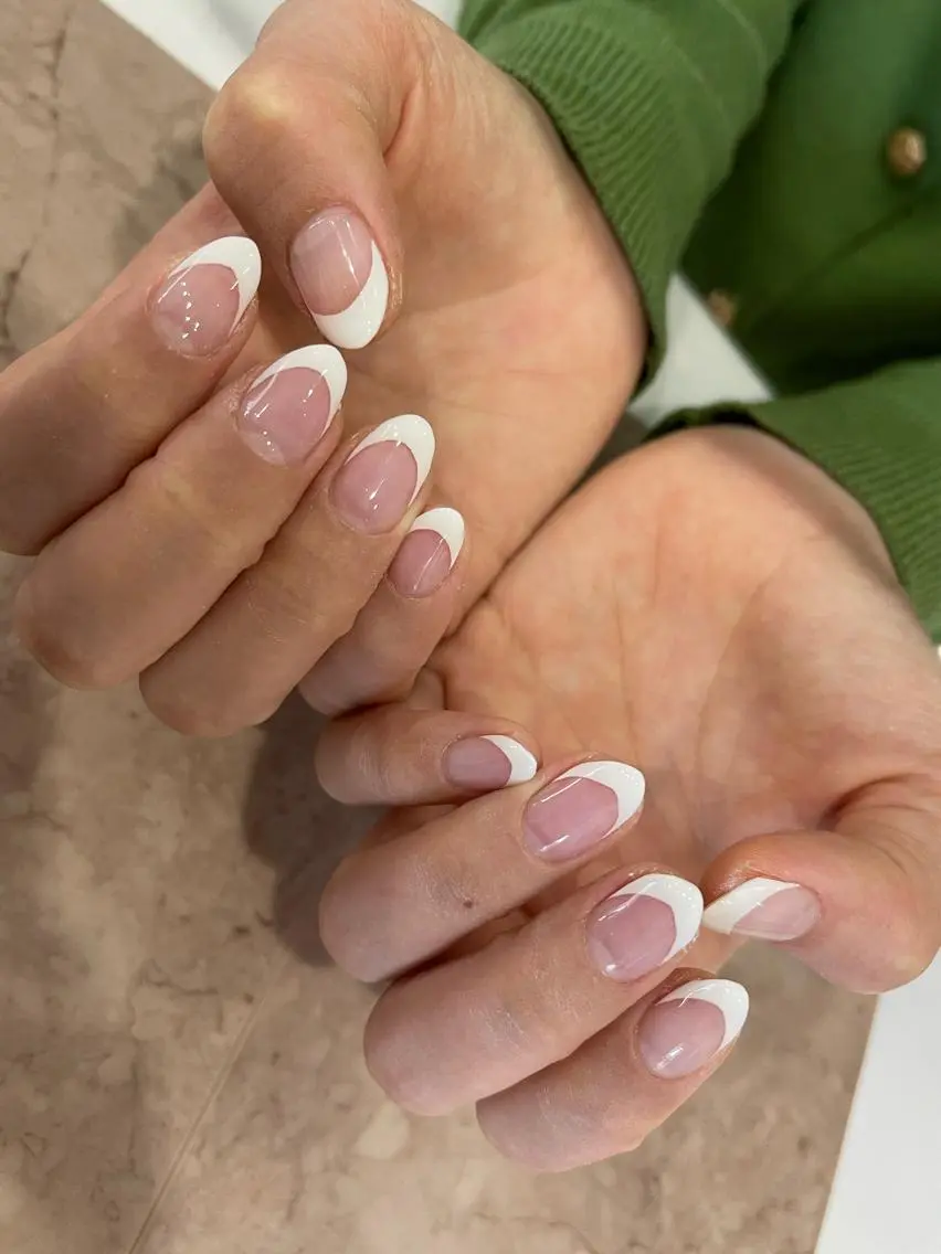 ネイル フレンチネイル Wish Nail 恒川のネイルデザイン