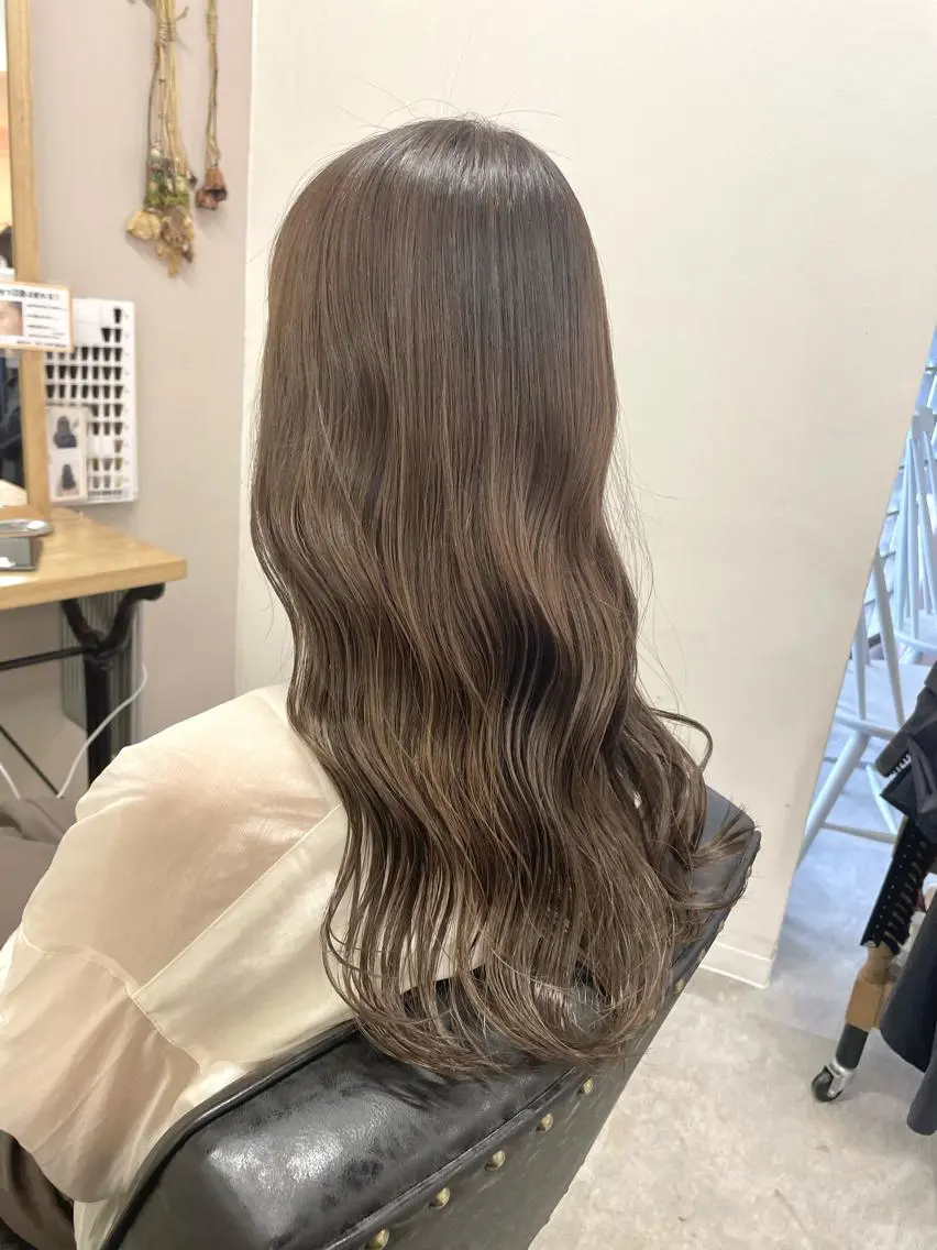 ロング カラー ブリーチなし透明感 🍀梅田・増田のヘアスタイル