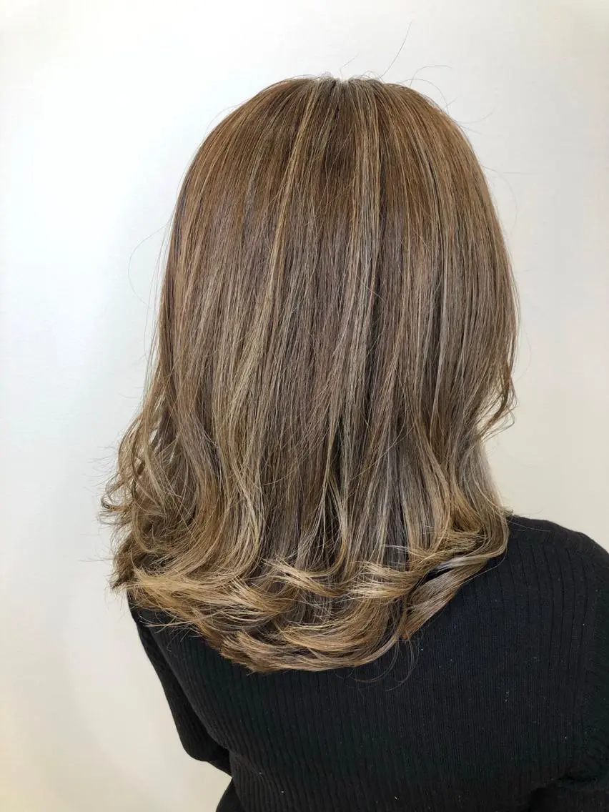 ミディアム カラー ベージュカラー ブリーチ カット ヘアカラー トリートメント ✨髪質改善✨ 田西　基彦のヘアスタイル