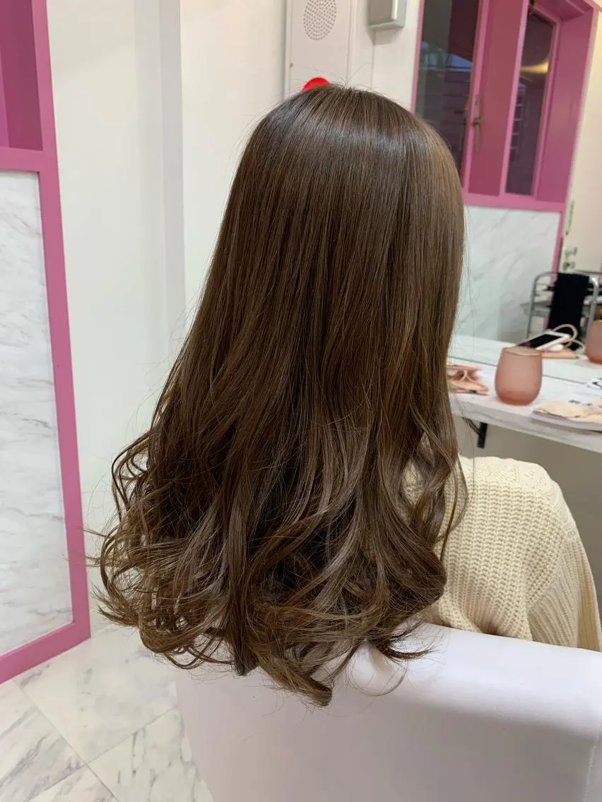 ロング カラー カット ヘアカラー ✨透明感カラー×艶髪 ✨生神優季のヘアスタイル