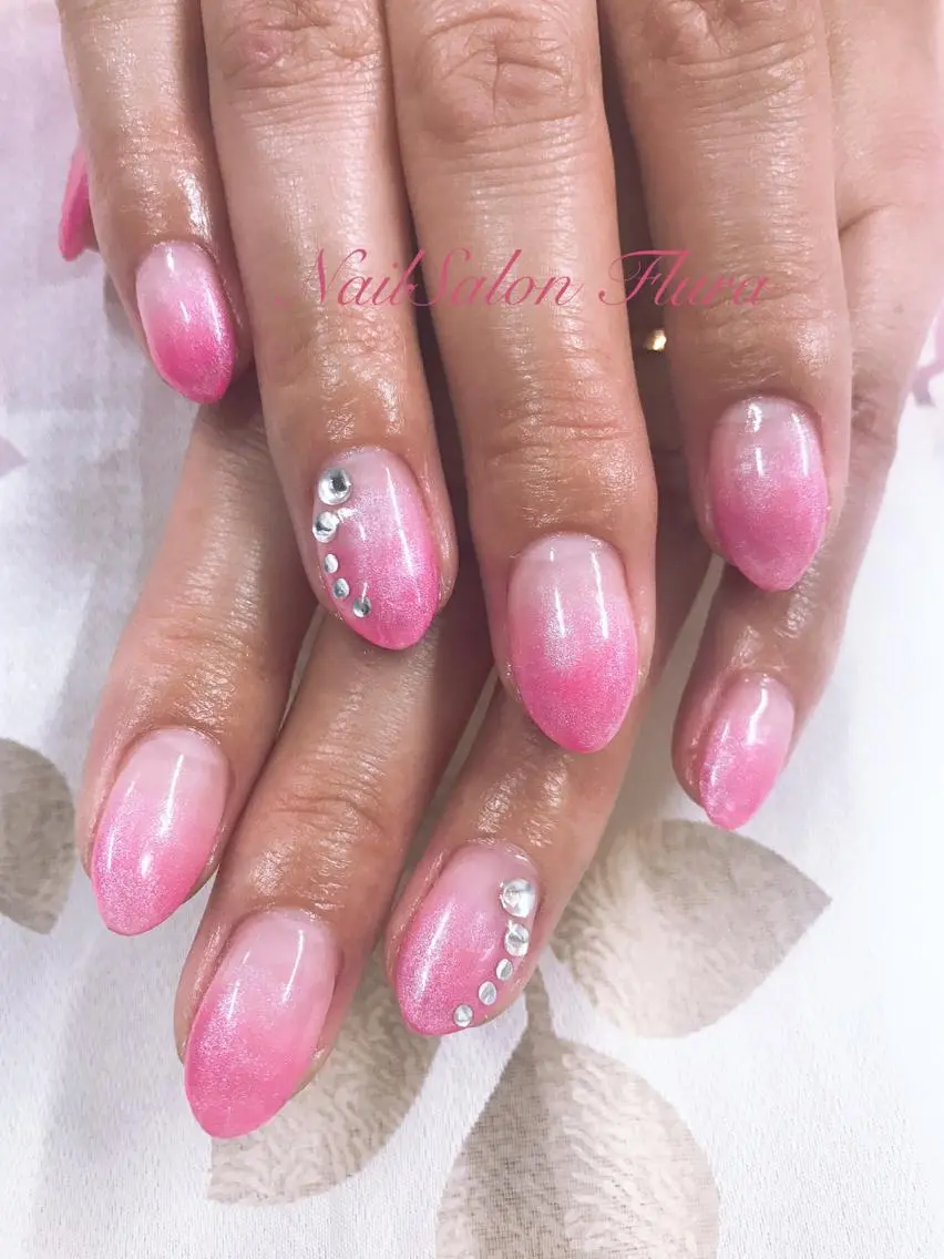 ネイル NailSalon Fluraのネイルデザイン