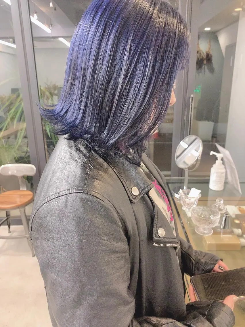 ミディアム カラー leben serikaのヘアスタイル