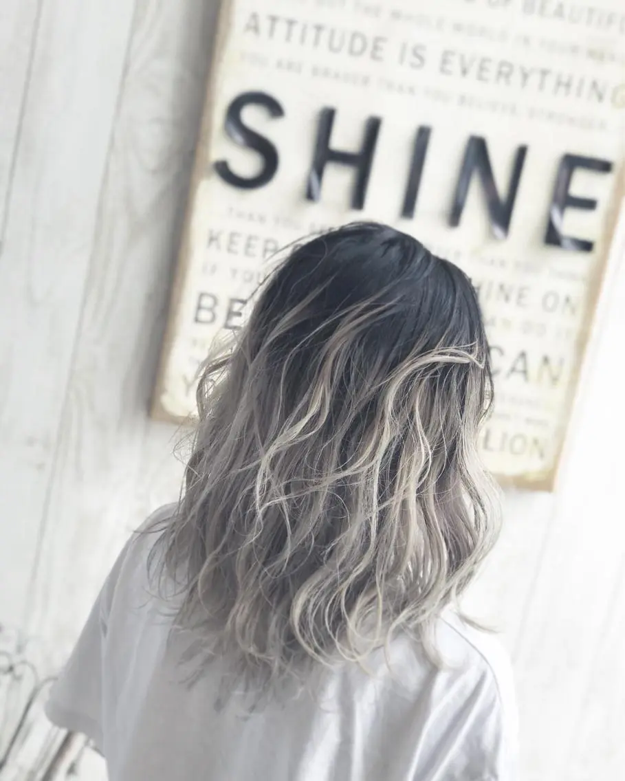 カラー 🧸 EARTH 佃 萌海 ☁️のヘアスタイル